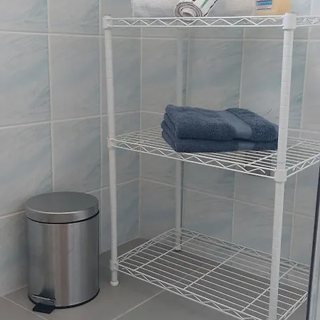 Well Bee Oase Apartament Vir