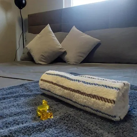 Well Bee Oase Apartament Vir